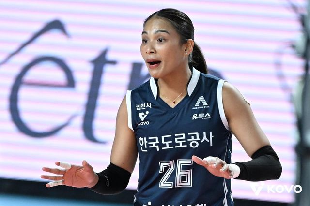 한국도로공사의 아시아쿼터 공격수 타나차