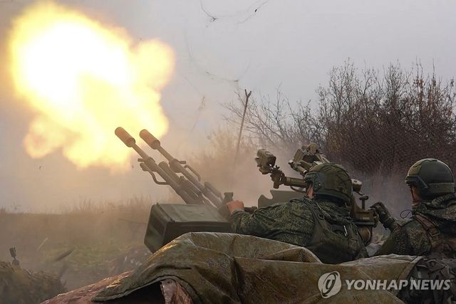 우크라이나 드론에 발사하는 러시아군