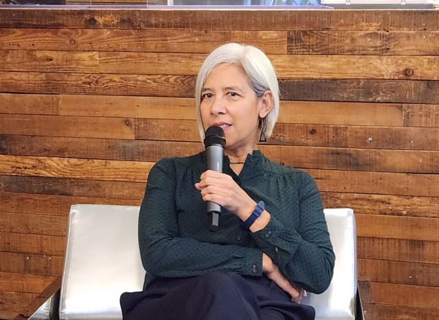 런던에서 북토크 하는 한국계 미국 소설가 수전 최