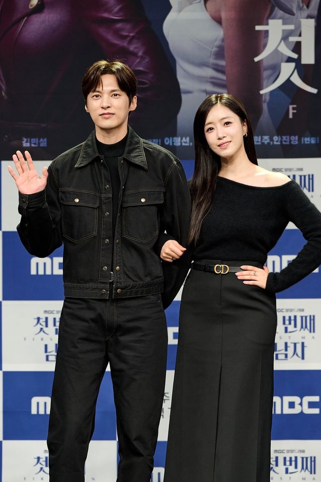 배우 윤선우와 함은정