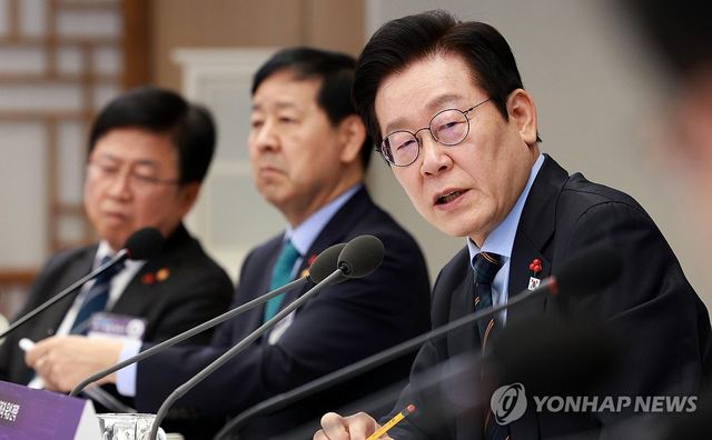 K-반도체 육성전략 보고회 발언하는 이재명 대통령