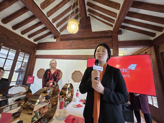 한국 승무원 고용 계획 밝히는 윤은주 버진 애틀랜틱 한국지사장 [사진/성연재 기자] 