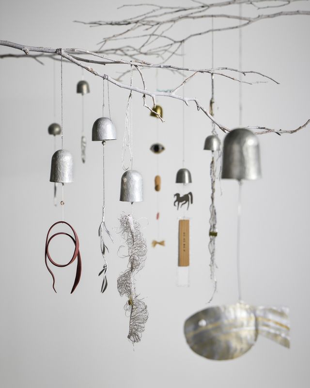 하우스오브신세계 홀리데이 바자 백동 황동 종