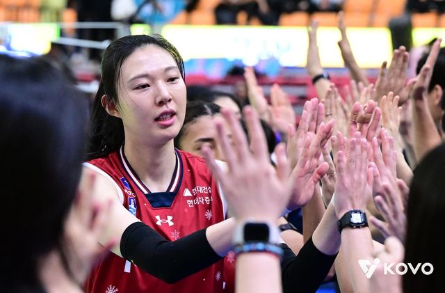 현대건설의 베테랑 미들 블로커 양효진