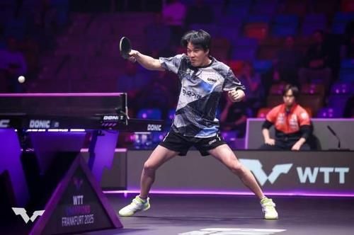 WTT 시리즈에 나선 안재현의 경기 장면