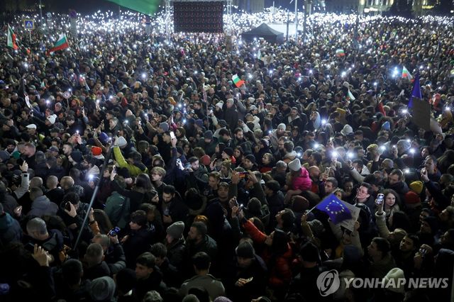 불가리아 반정부 시위 확산