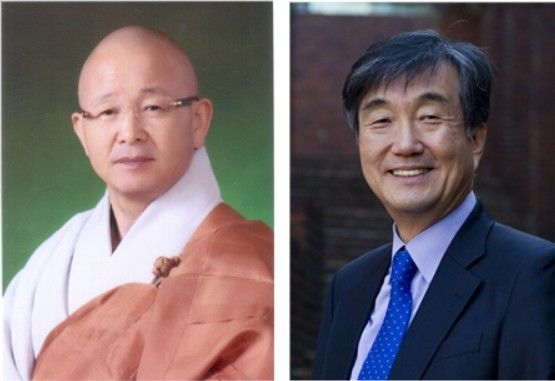 제1회 종교평화상 수상자 혜총스님(왼쪽)과 크리스챤아카데미의 채수일 목사