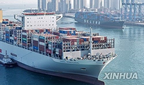 중국 산둥성 칭다오의 무역항