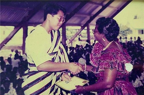 가나 중학교 졸업식 때 최고조 