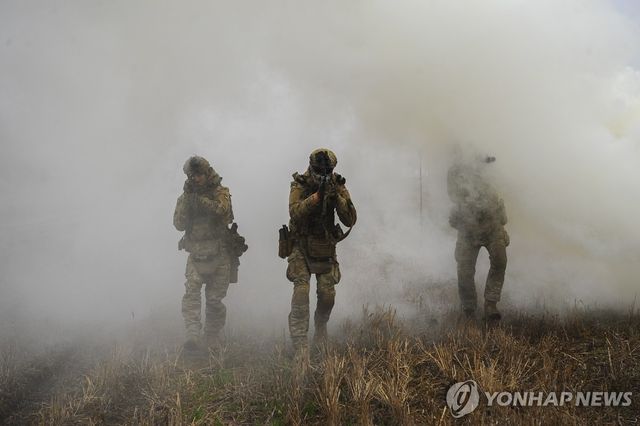 11월 쿠피안스크 인근에서 훈련받는 우크라 군인들