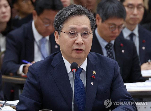 업무보고하는 윤영빈 우주항공청장