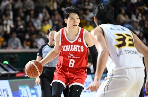 돌파하는 서울 SK 안영준