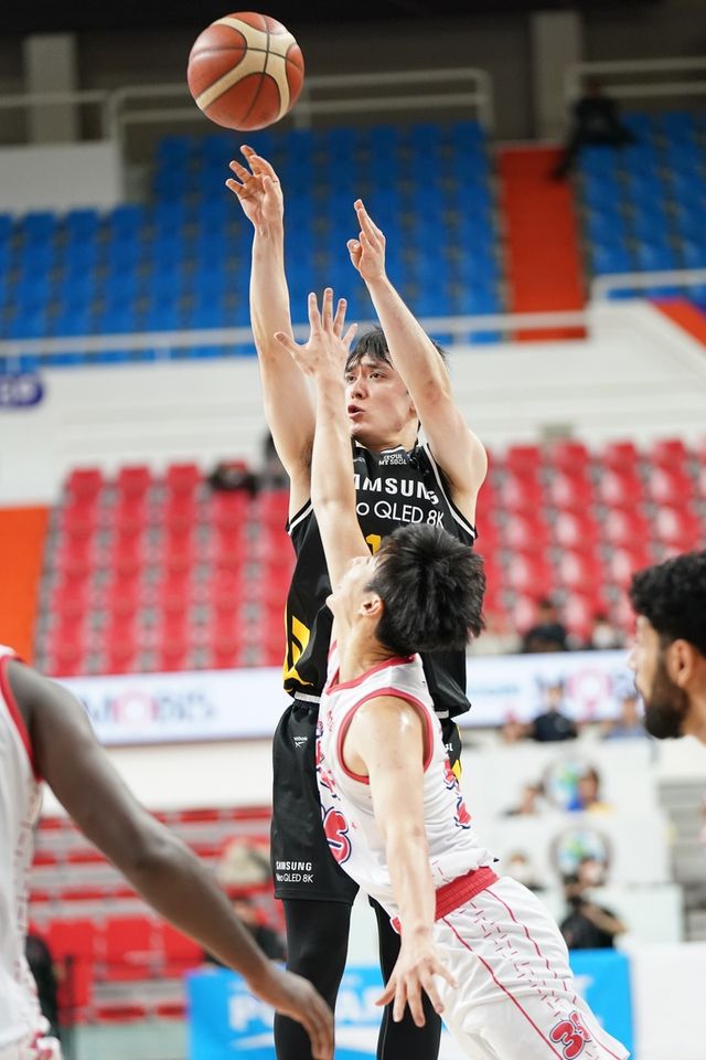 삼성 이근휘의 3점 슛