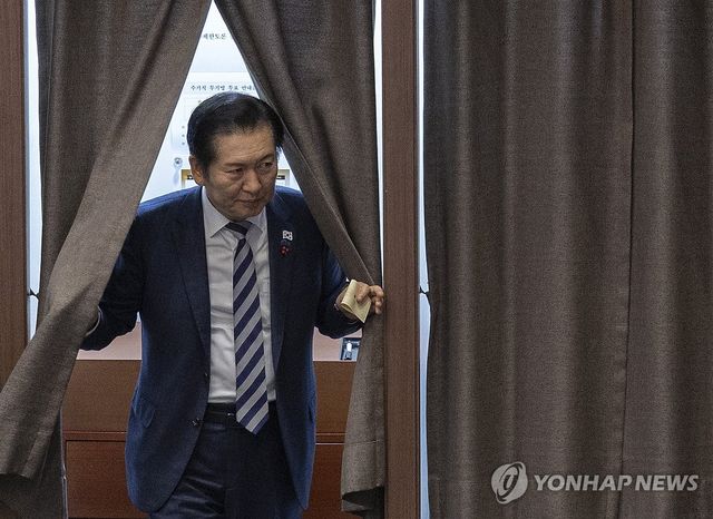 형사소송법 개정안 무제한 토론 종결 투표 나선 정청래