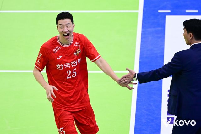 한국전력 미들블로커 신영석