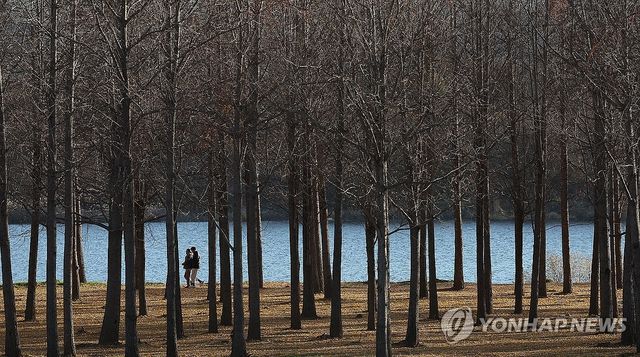 가을과 겨울 사이