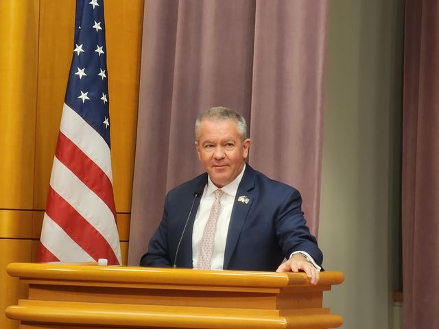 마이클 디솜브리 미국 국무부 동아태 차관보