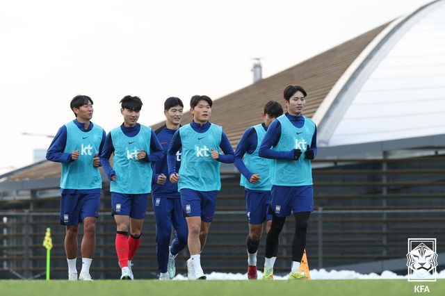 훈련하는 U-23 축구대표 선수들.