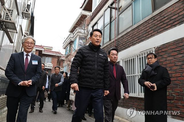 대림1구역 둘러보는 오세훈 서울시장