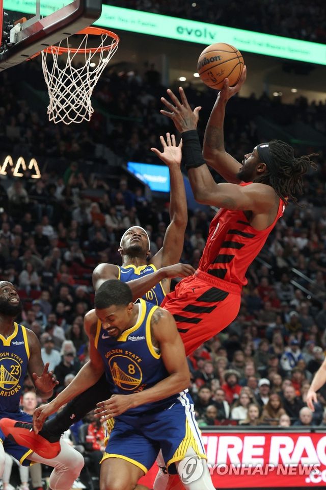 슛 던지는 제러미 그랜트