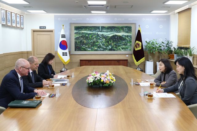 서울시의장, 콘라드 아데나워재단 부총재 접견