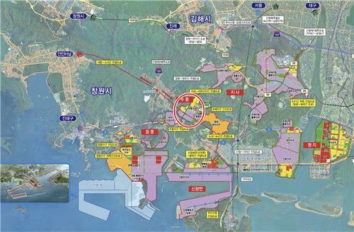 부산진해경제자유구역과 두동지구(동그란 원) 지도