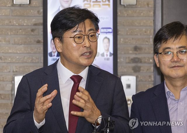 국민의힘 윤리위 출석해 소명 마친 김종혁 전 최고위원