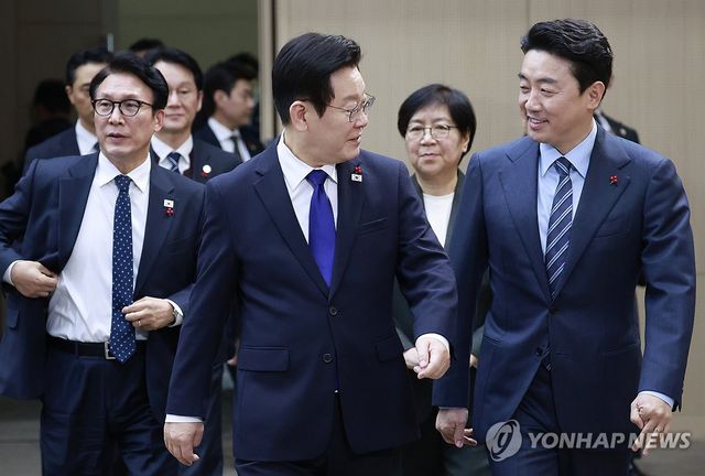 이재명 대통령, 복지부·식약처 업무보고 입장