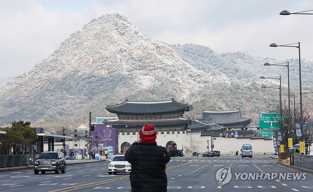 발걸음 멈추고 설경 감상