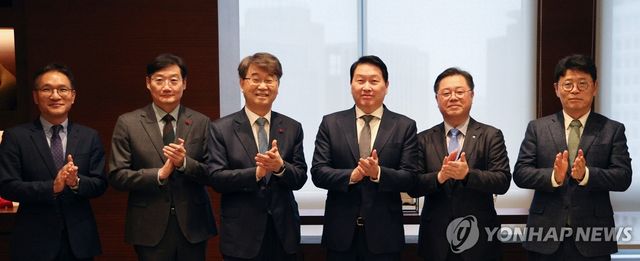 경사노위위원장, 대한상의 방문