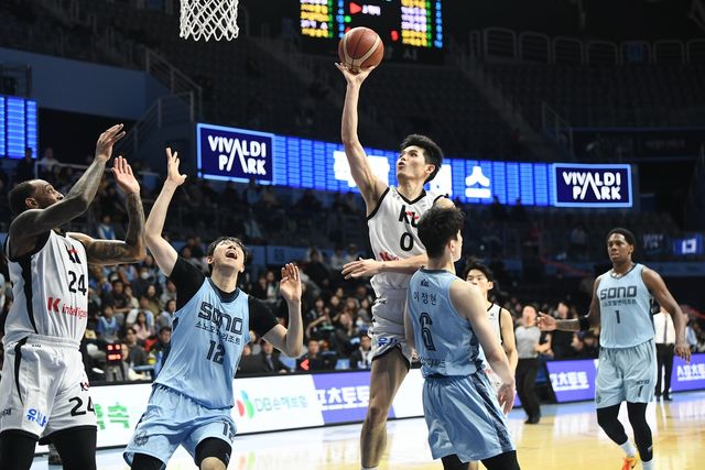 kt 하윤기의 공격