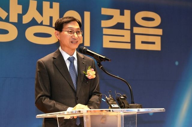 취임식에서 발언하는 김성주 제19대 국민연금공단 이사장