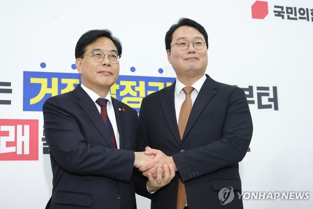 '통일교 게이트' 특검 추진 위해 만난 송언석과 천하람