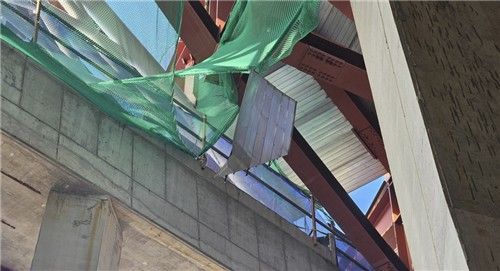 오페라하우스 추락 현장