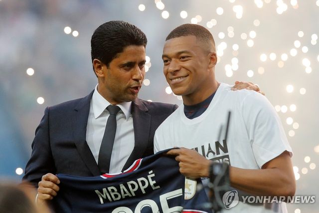 음바페와 알켈라이피 PSG 회장 사이 좋던 시절