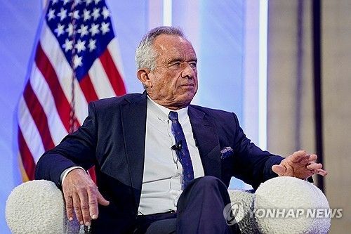 케네디 미국 보건복지부 장관