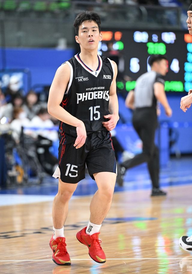 울산 현대모비스의 가드 김건하