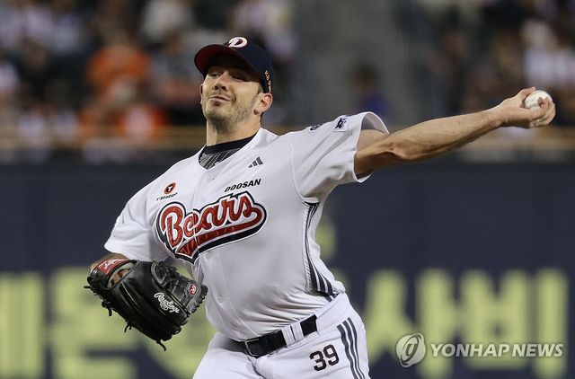 두산 선발 잭 로그