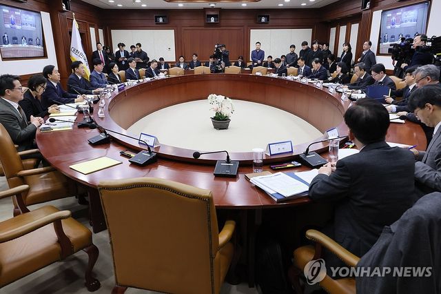 과학기술관계장관회의 주재하는 배경훈 부총리