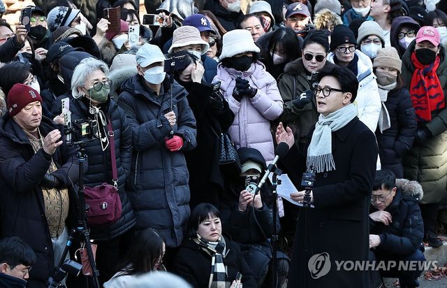 비상계엄 1주년 기자회견 하는 한동훈 전 대표