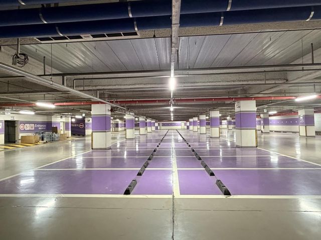 굿모닝시티쇼핑몰 부설주차장