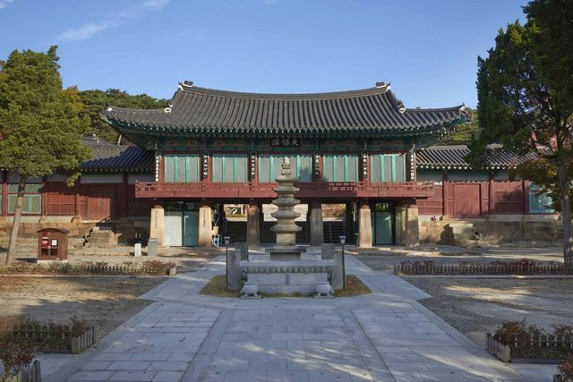 화성 용주사 천보루