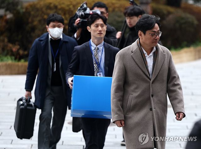 상설특검, '관봉권 폐기' 관련 한국은행 수색…첫 강제수사