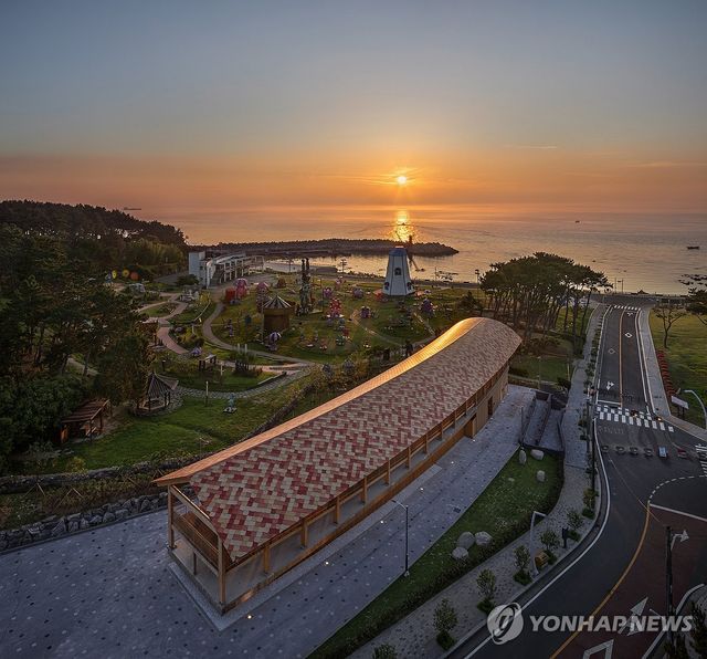 울산 간절곶의 '간절루', 국제디자인어워드 수상