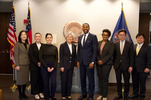 강경화 주미대사, 조지아주 애틀랜타 시장 면담