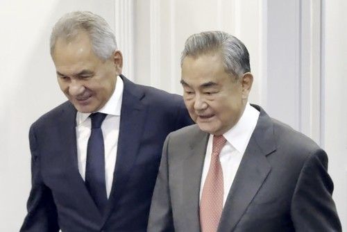 러시아 안보 수장과 중국 외교 사령탑