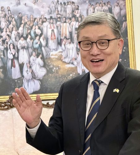 신형식 신임 주교황청 한국대사