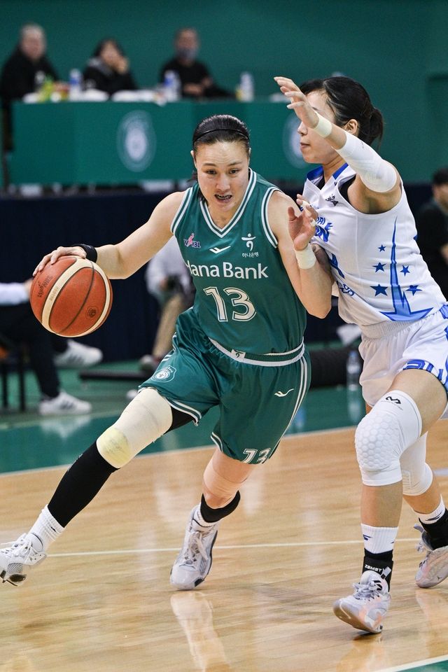 돌파하는 김정은