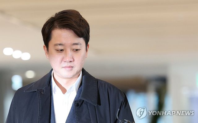 김건희특검 출석하는 이준석