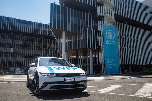 현대차, UN WFP에 아이오닉5 및 충전인프라 기증 